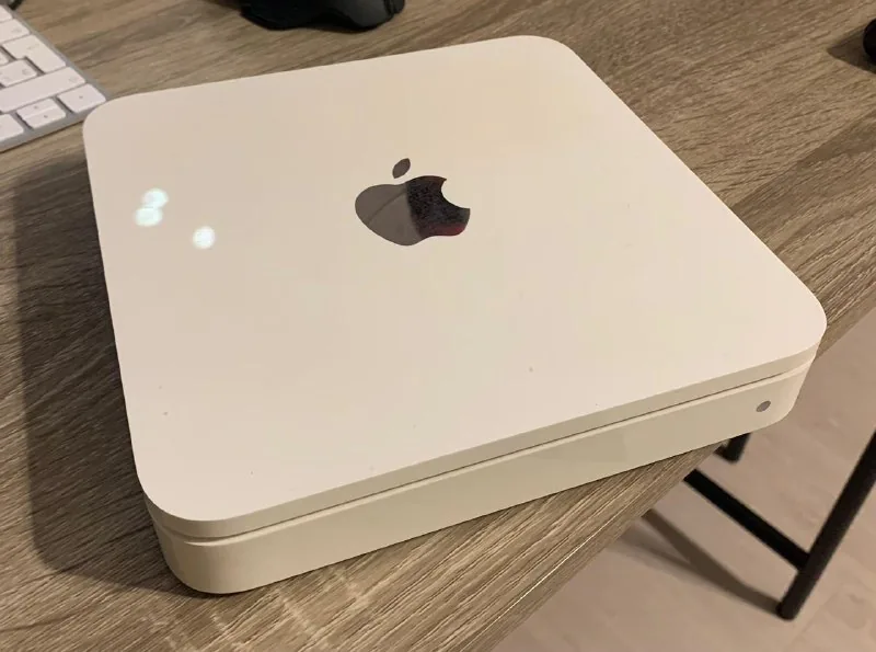 Apple Mac mini 1