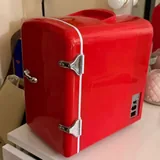 Mini cosmetic refrigerator 1