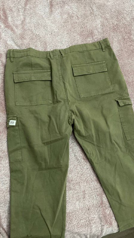 Штаны хаки SMOG, шорты FSBN, белые брюки PULL&BEAR, кепка бесплатно 3