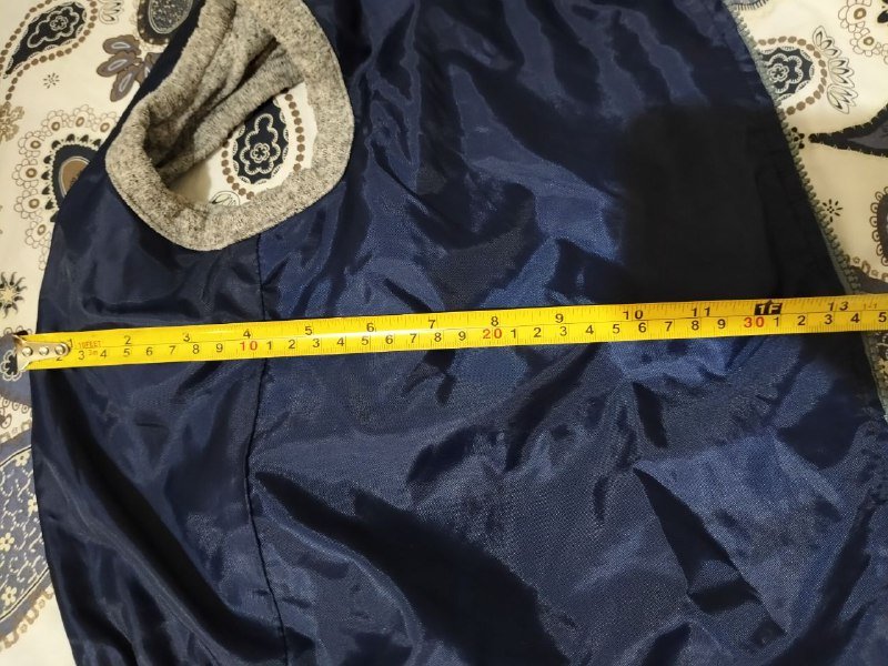 Две курточки для собак средних пород 5