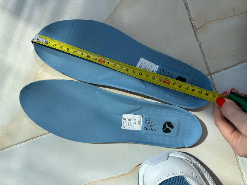 Кроссовки PUMA 40 размер, состояние новых 6