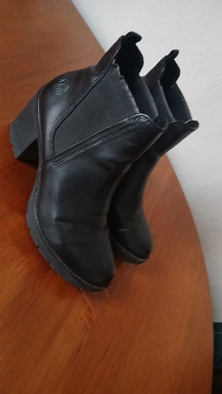 Женские черные сапоги размер 38