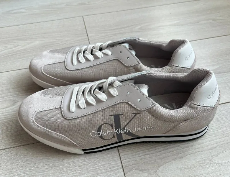 Adidas Ozweego Glow Orange, Calvin Klein 6