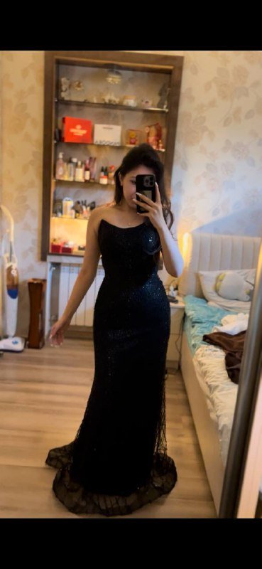 Вечернее платье в камушках, размер S 4