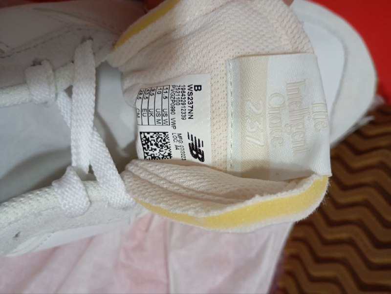 New Balance sneakers, Jack Wolfskin sandals, vest 2