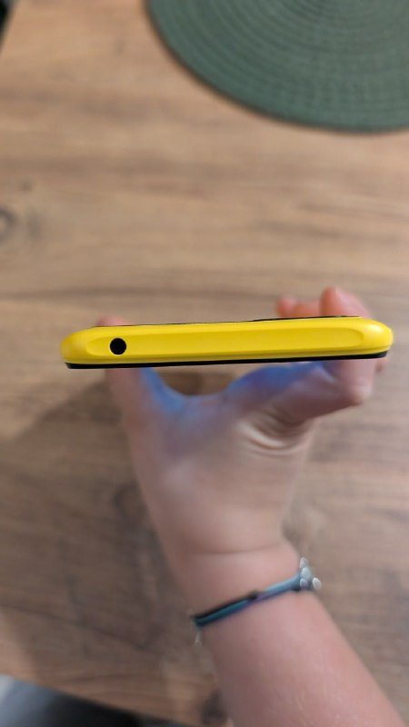 Телефон Poco C40 2