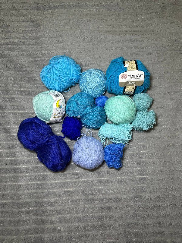 Пряжа фиолетовая, белая, синяя, розовая, зеленая, оранжевая 3
