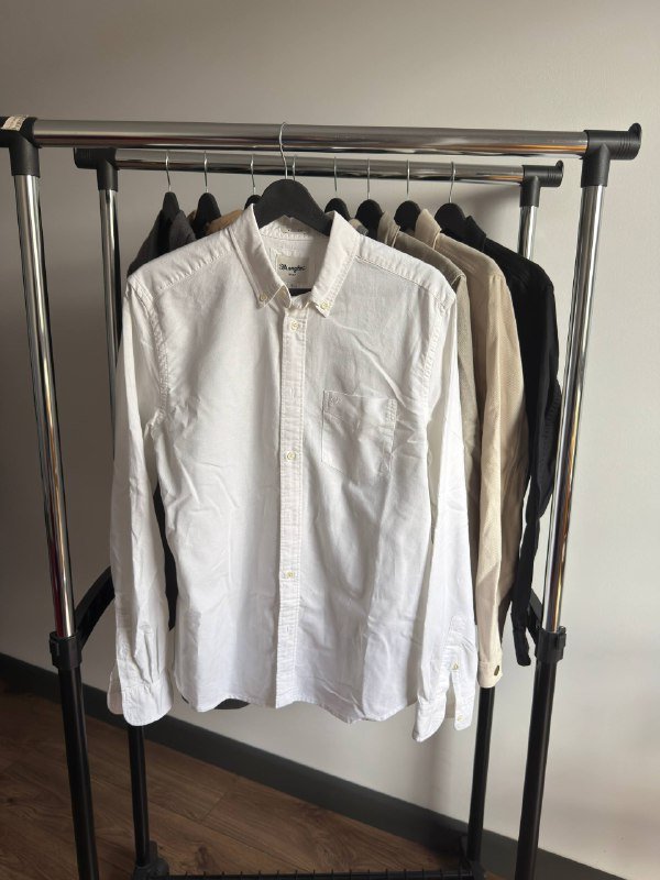 Рубашка Wrangler, пиджаки Louis Purple, GAP, рубашки и куртки Zara, штаны Puma