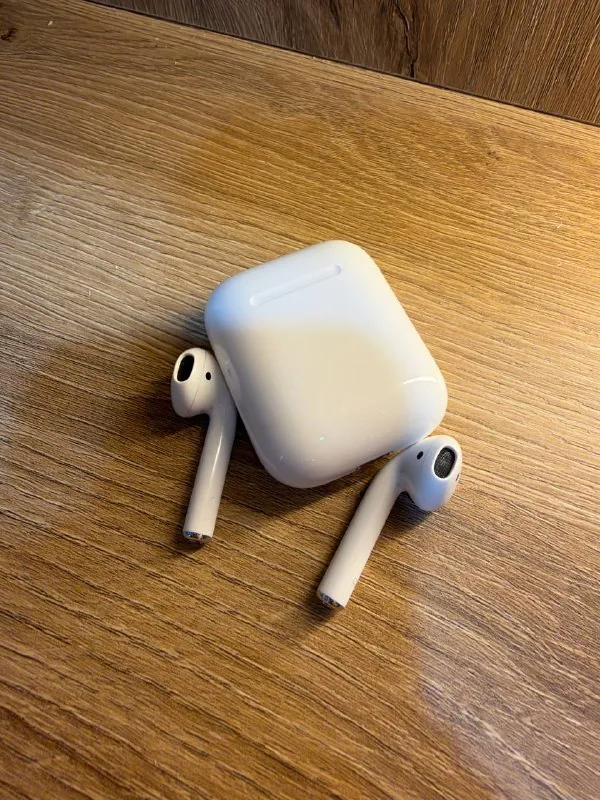 Apple AirPods 2 1