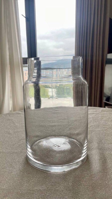 Стеклянная ваза