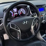 Hyundai Elantra GT 10
