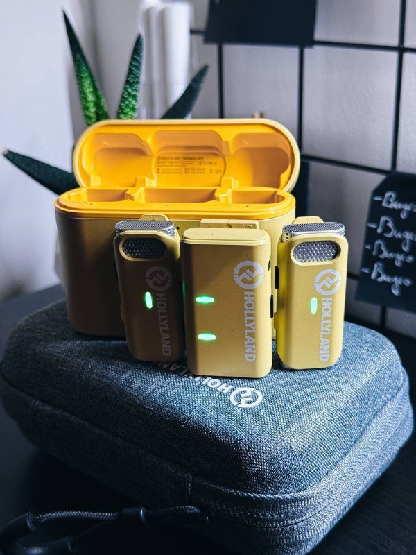 Беспроводные микрофоны Hollyland Lark M1 Duo