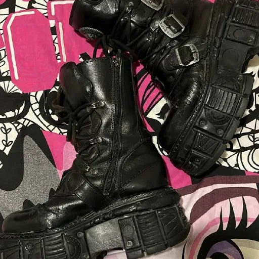 New Rock ботинки, кофта Juicy Couture, фигурки Little Pet Shop