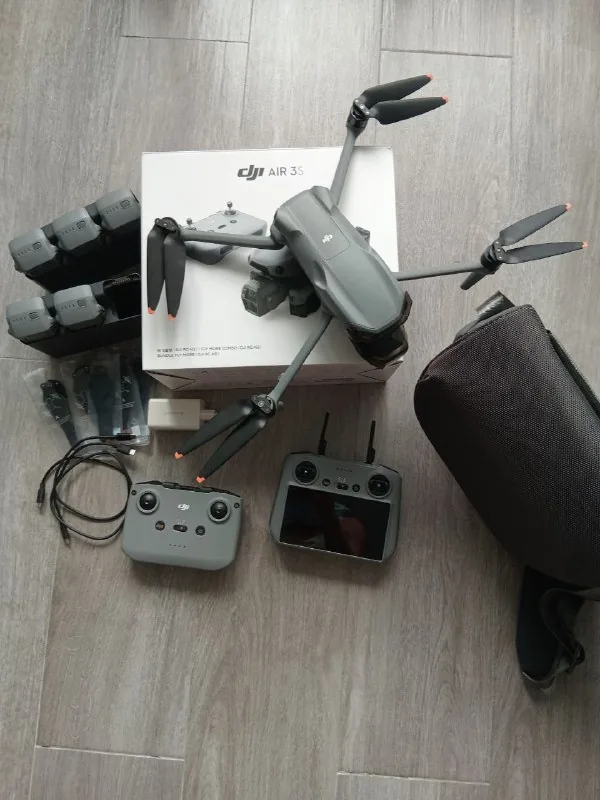 Дрон DJI Air 3S 1
