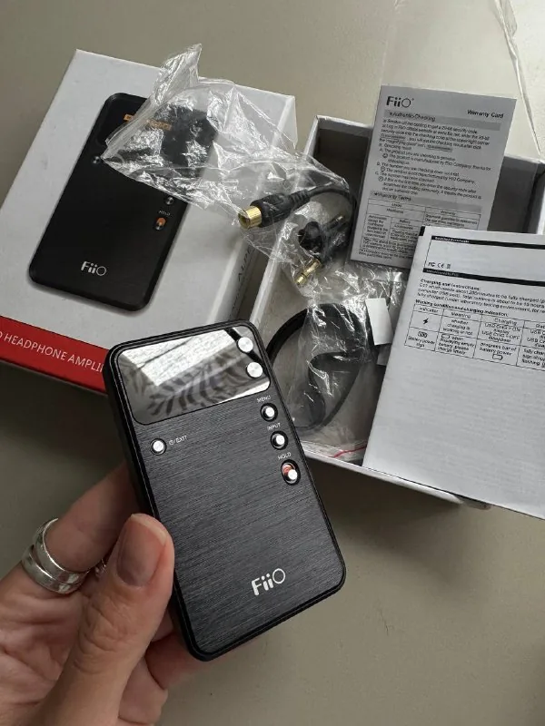 Портативный усилитель для наушников FiiO E17 Alpen 1