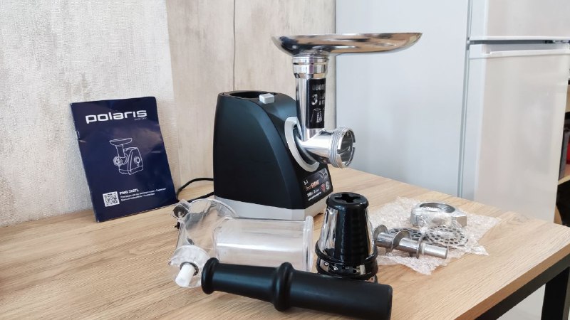 Мясорубка Polaris PMG 2027L 2