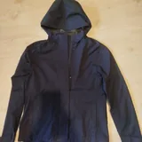 Ветровка Uniqlo, спортивные кофты Nike, джинсы Zara, джинсы Mango 2