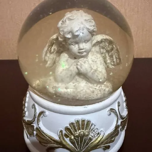 Стеклянный музыкальный шар ангелочек