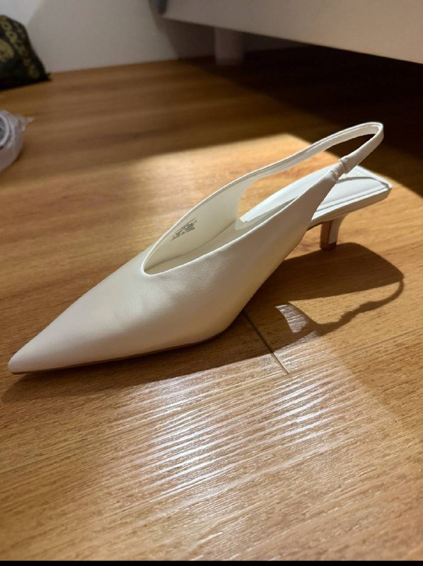 Туфли Stradivarius с открытой пяткой, размер 39 4