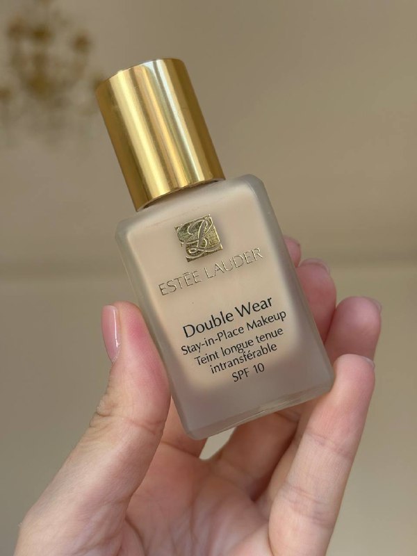 Clarins double serum, Estée Lauder double wear, Make up for ever REBOOT Y225, Кремовые румяна Romanovamakeup, Кремовый консилер Tom Ford 2