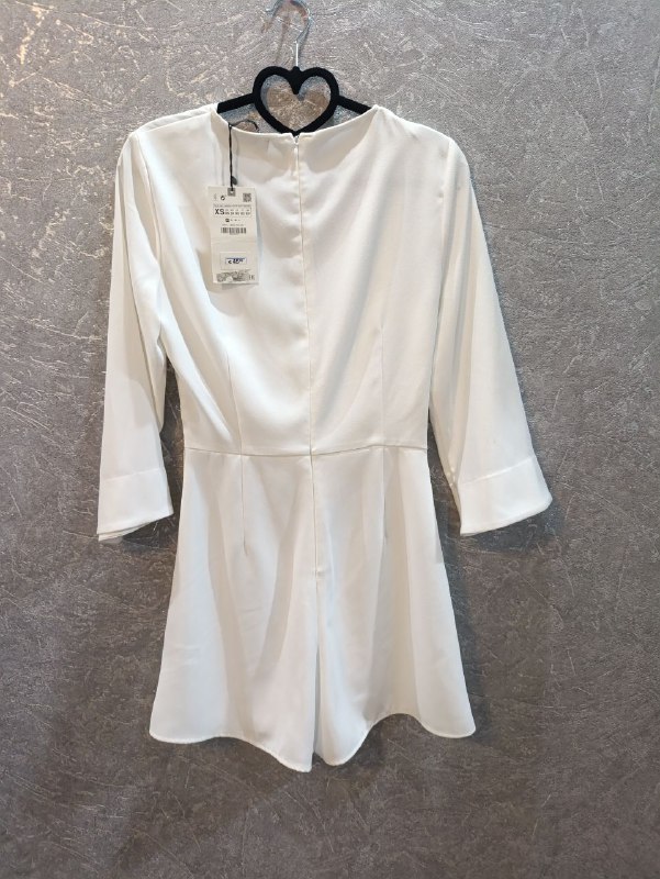 Куртка оверсайз, новое платье, комбинезон Zara, черное платье, столик для кровати 3