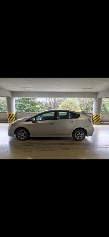 Toyota Prius 1