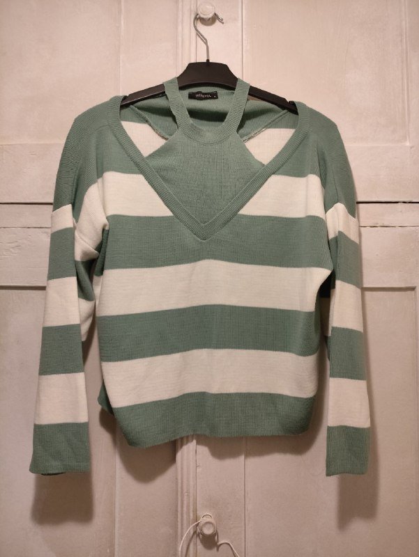 Свитер, джинсы EUR 38