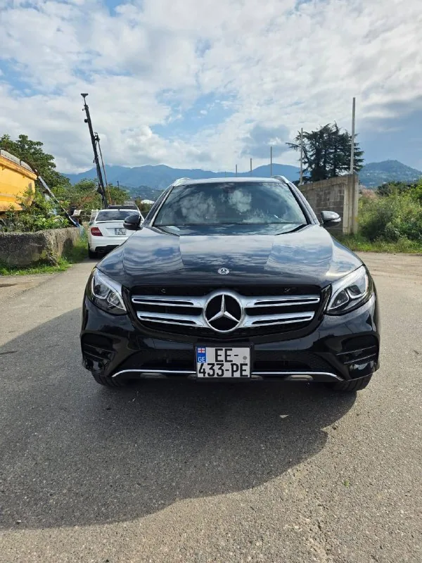 Mercedes-Benz GLC 300 2019 4×4 1