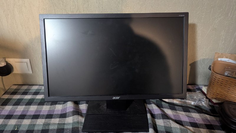 Монитор Acer V226HQL 21.5 дюйма 60 Гц VGA с переходником