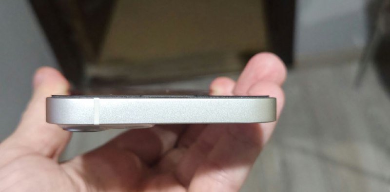 Айфон 13 в идеальном состоянии 6