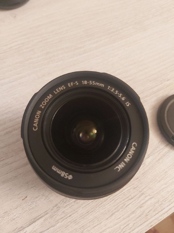 Объектив Canon EF-S 18-55mm 2