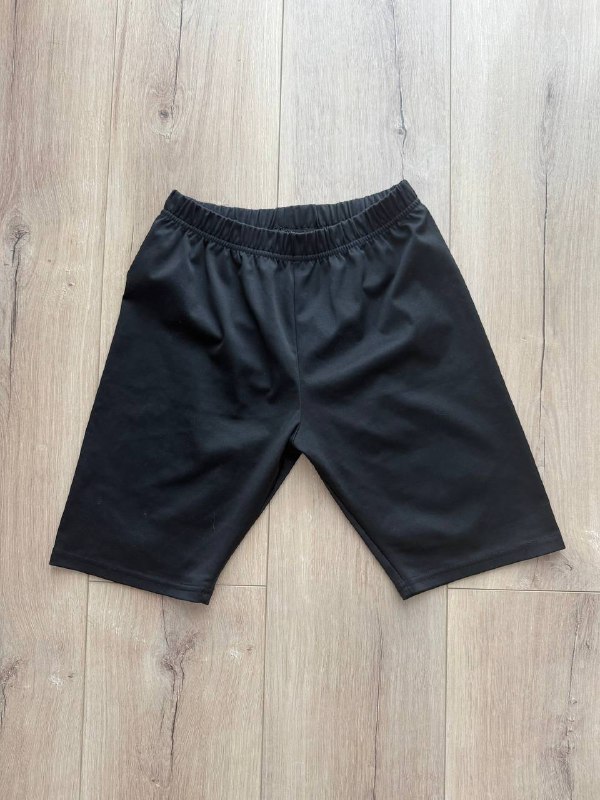 Костюм летний S, Топ белый S, Ночнушка красная S-M, Очки, Туфли, Топ зеленый S-M, Велосипедки S-M, Пижама S-M 9