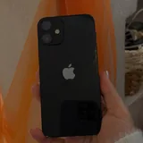 Samsung Galaxy A32, iPhone 12 mini 2