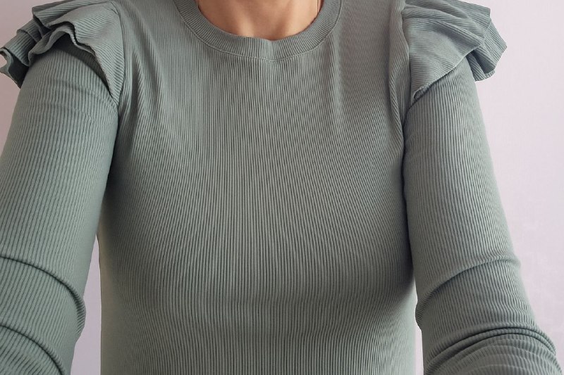 Водолазка GAP, туфли Calvin Klein 1