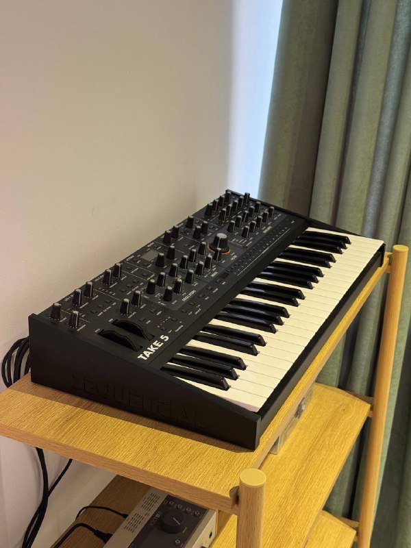 SigmaGuitars TM-12E, GTRS s800, sequential take 5