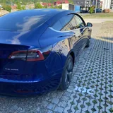 Tesla Model 3 4