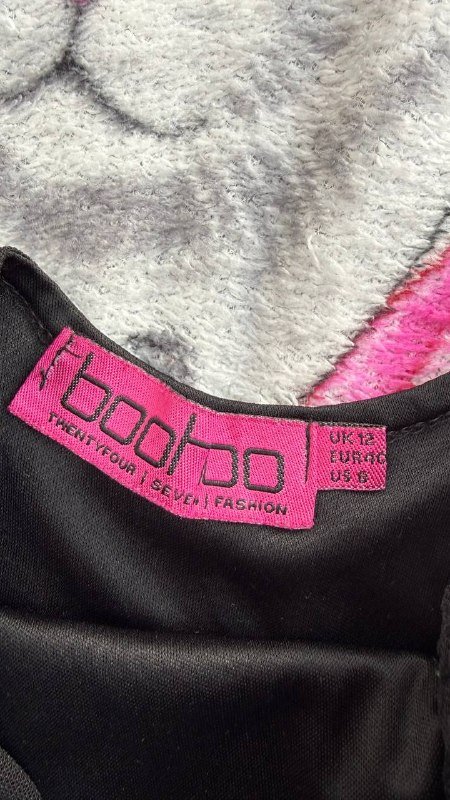 Платье женское Boohoo XS 5