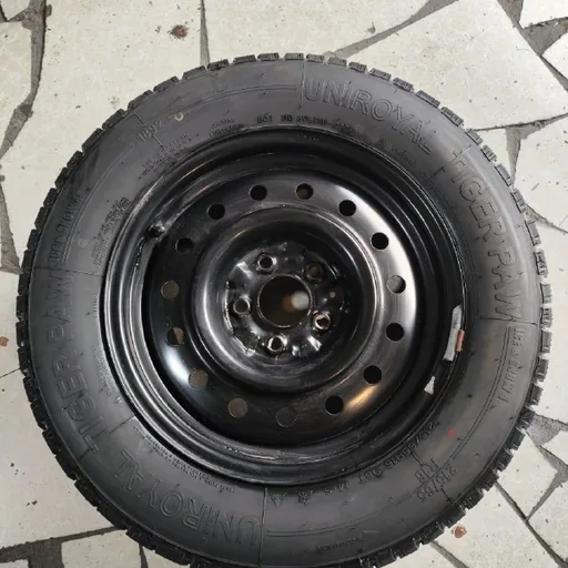 Winter studless tires 215/65/16 on rims