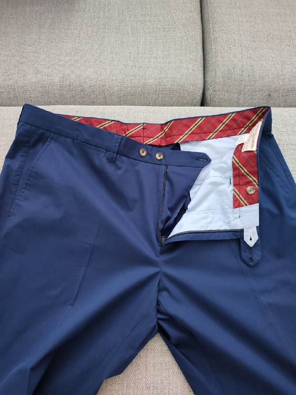 Босоножки женские Aqua, Guess, мужские Dr. Martens, брюки BARBERA, плавки SPEEDO, шорты Galaxy, туфли BORAS, Polo Ralph Lauren, кроссовки Nike 5