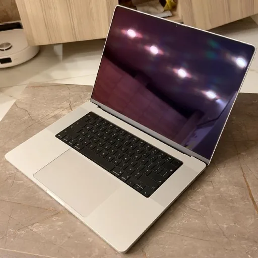 MacBook Pro M5 Max 48/2TB 18c/40c CPU/GPU
