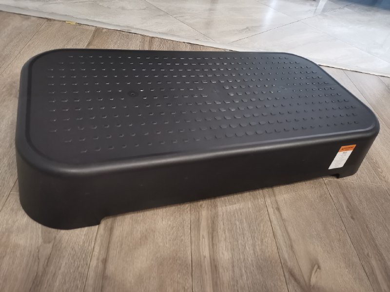 Степ-платформа Decathlon для фитнеса дома