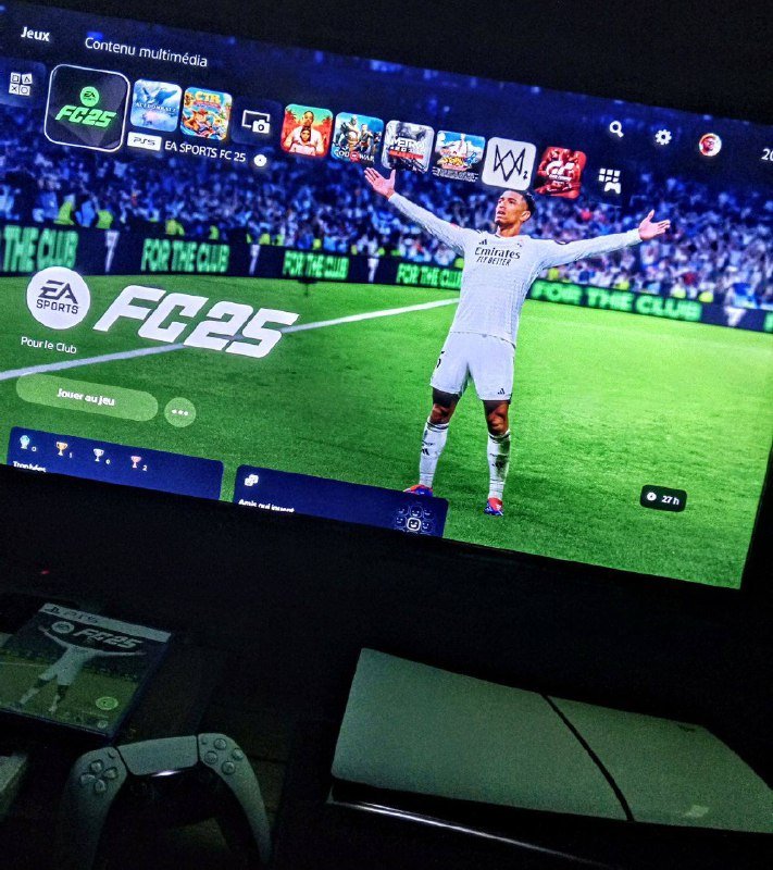 PS 5 без дисковода, 2 геймпада, аккаунт с играми