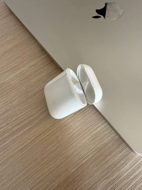 Кейс для AirPods 1