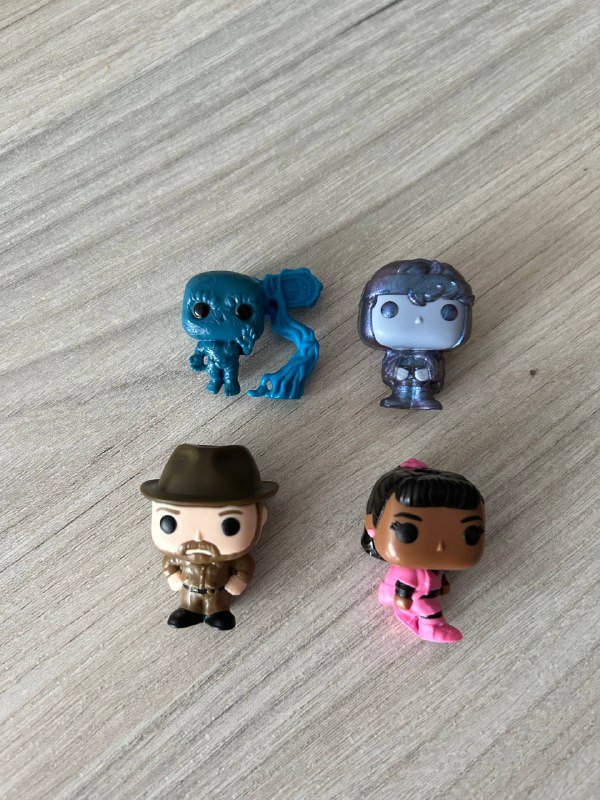 Фигурки Kinder Joy Stranger Things Векна, Хоппер, Дастин, Эрика