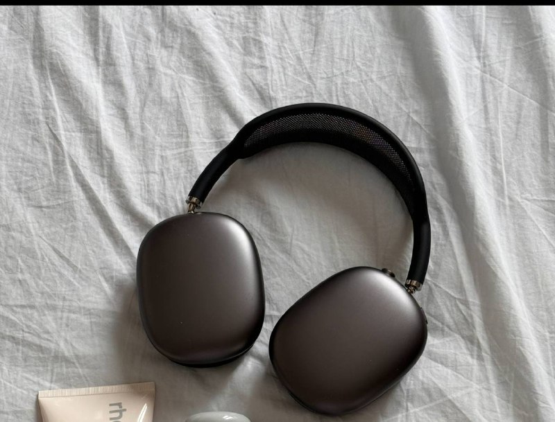 Apple AirPods Max Gen 2 с чехлом и зарядкой