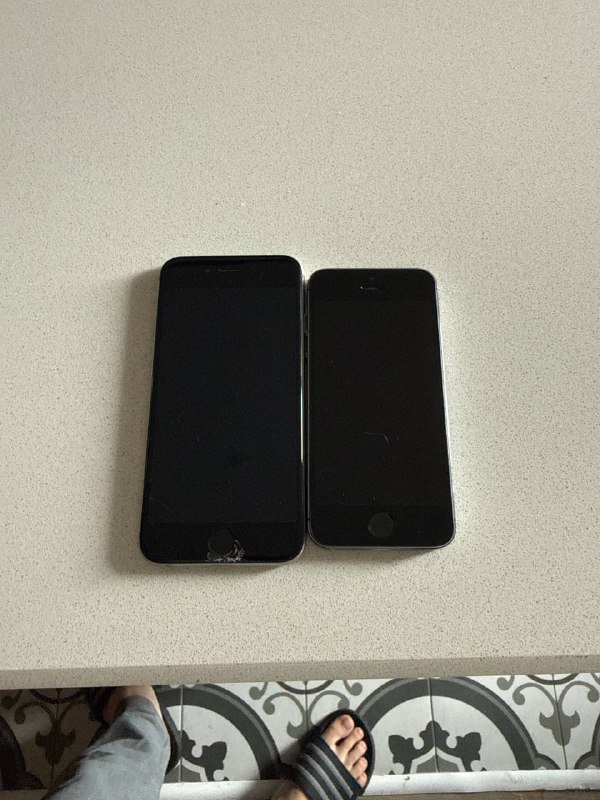 iPhone 6, iPhone 5s с зарядкой