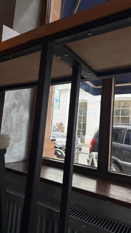 Барная стойка с 4 барными стульями 2