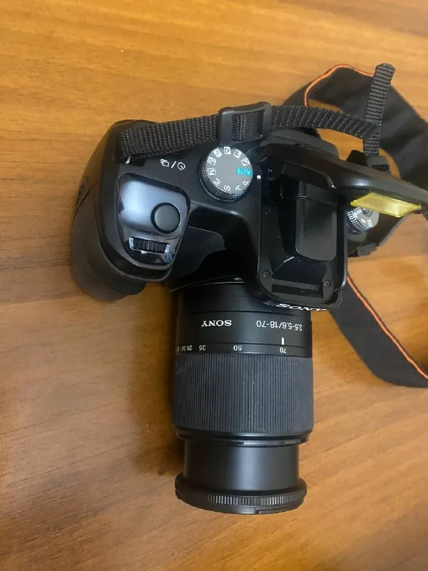 Камера Sony a100 1