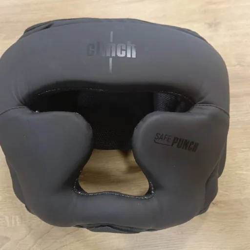 Боксерский шлем Clinch Safe Punch