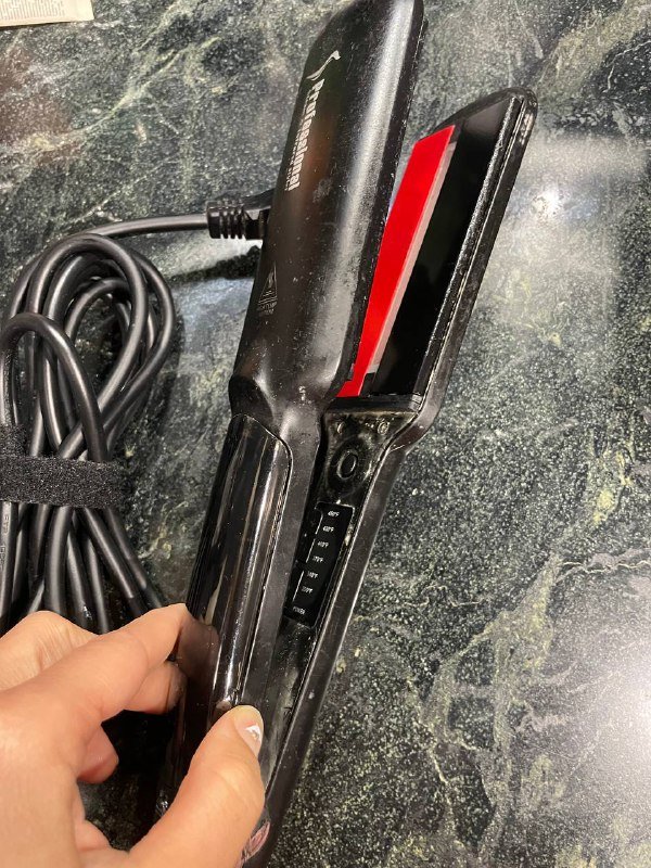 Профессиональный выпрямитель с паром 2